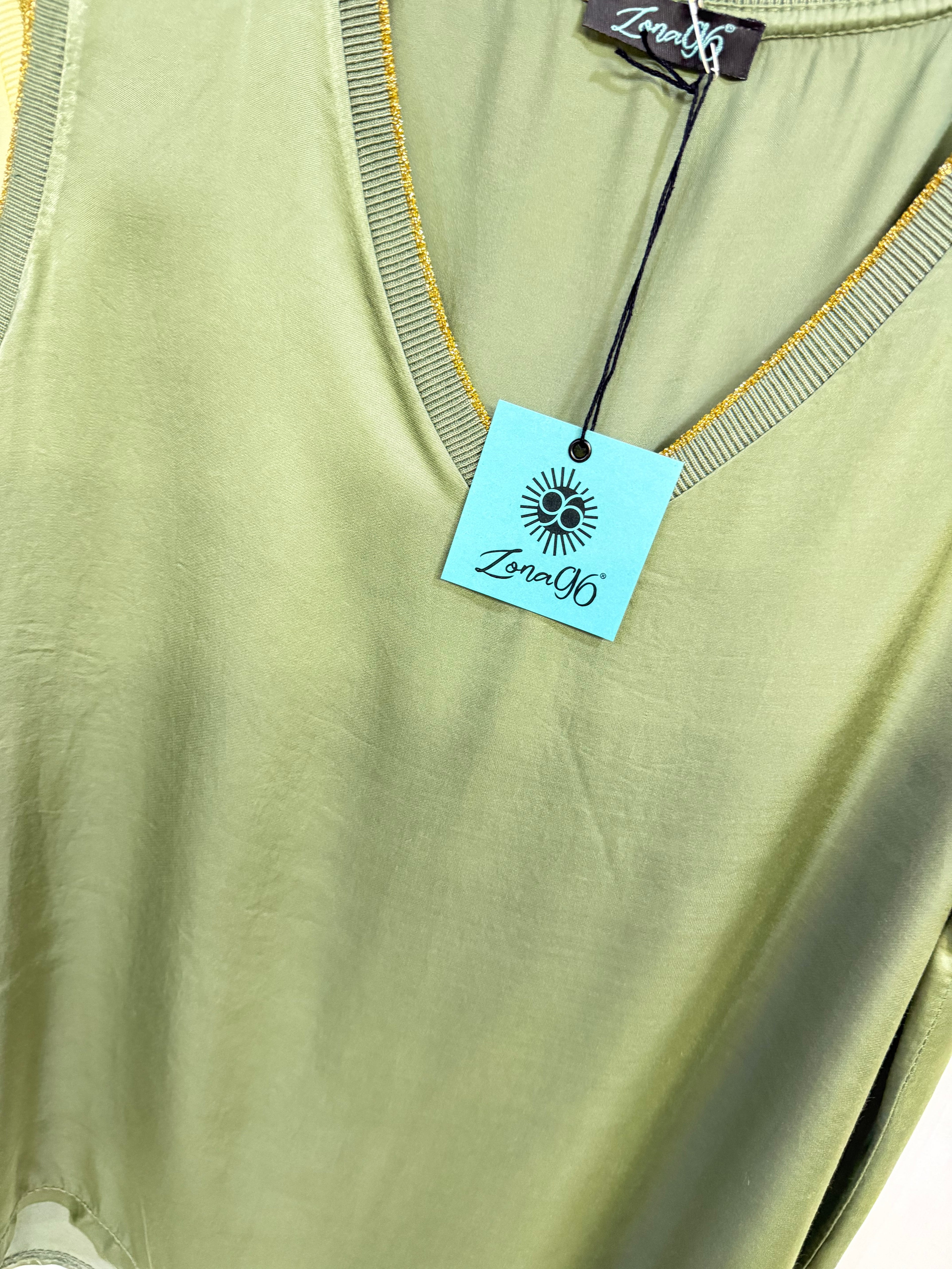 Top con bordo lurex
