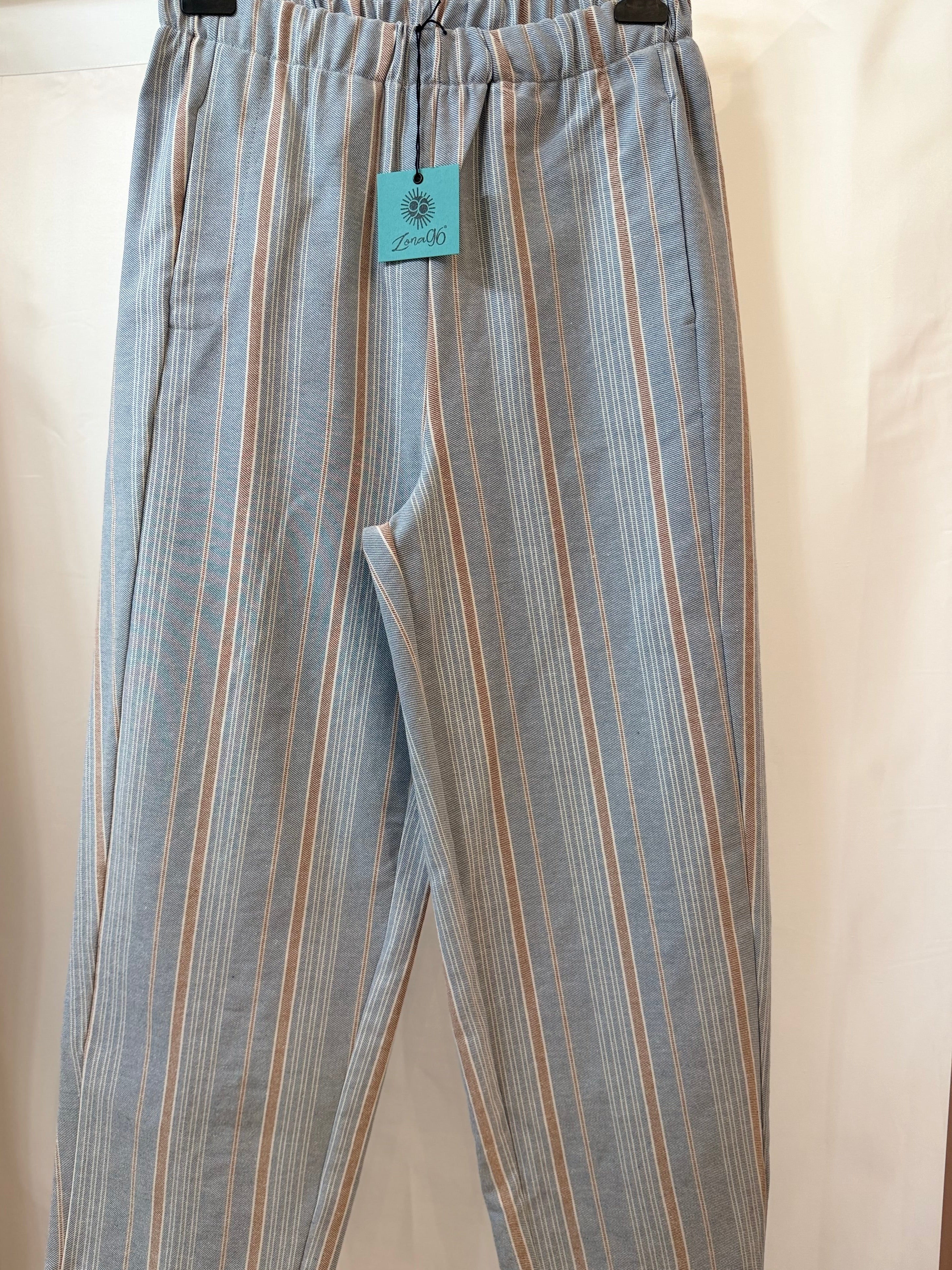 Pantalone rigato con elastico