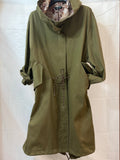 Parka con arricciatura in vita