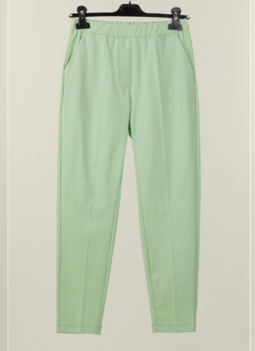 Pantalone sigaretta