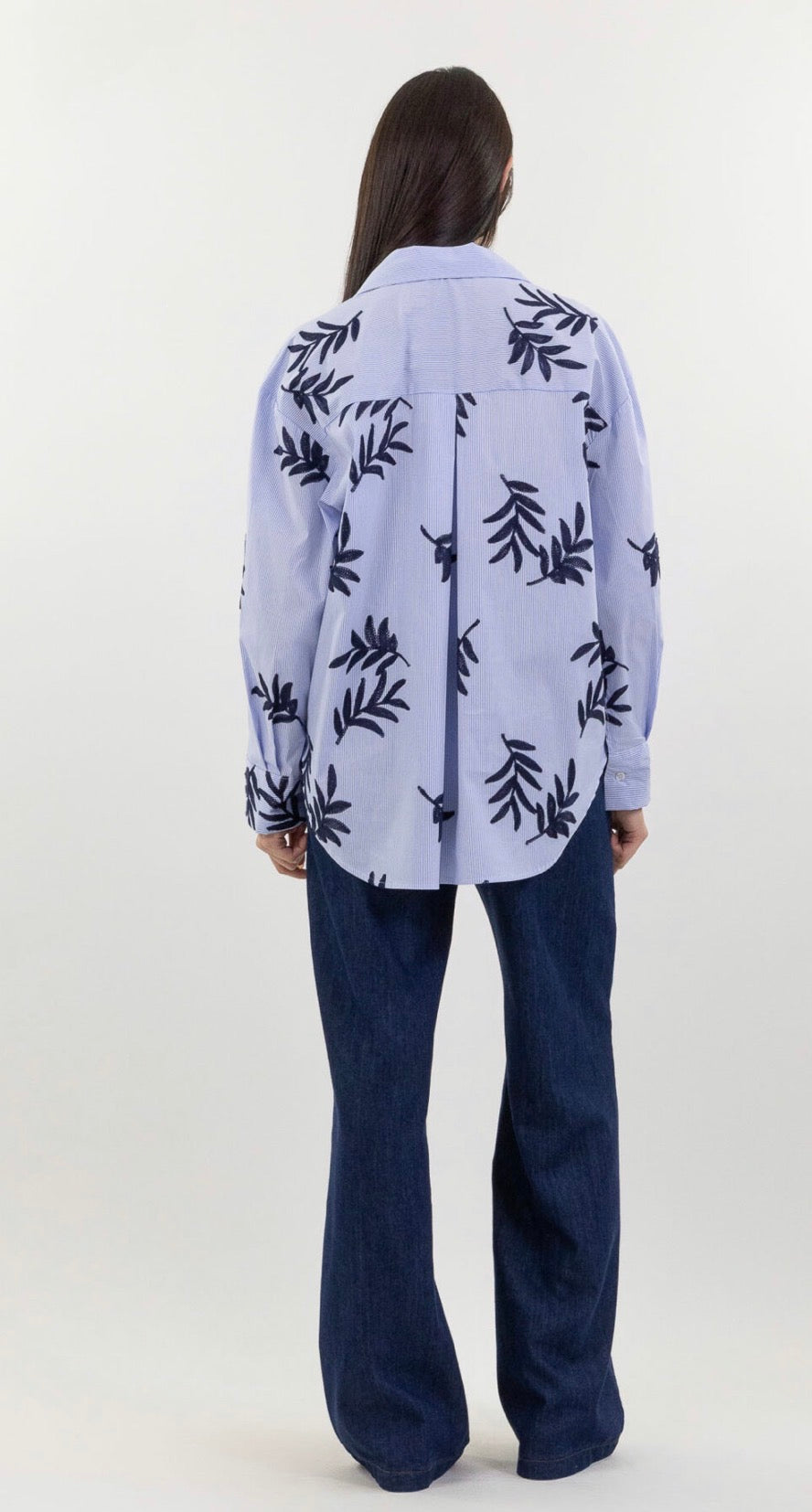 Camicia ricamo