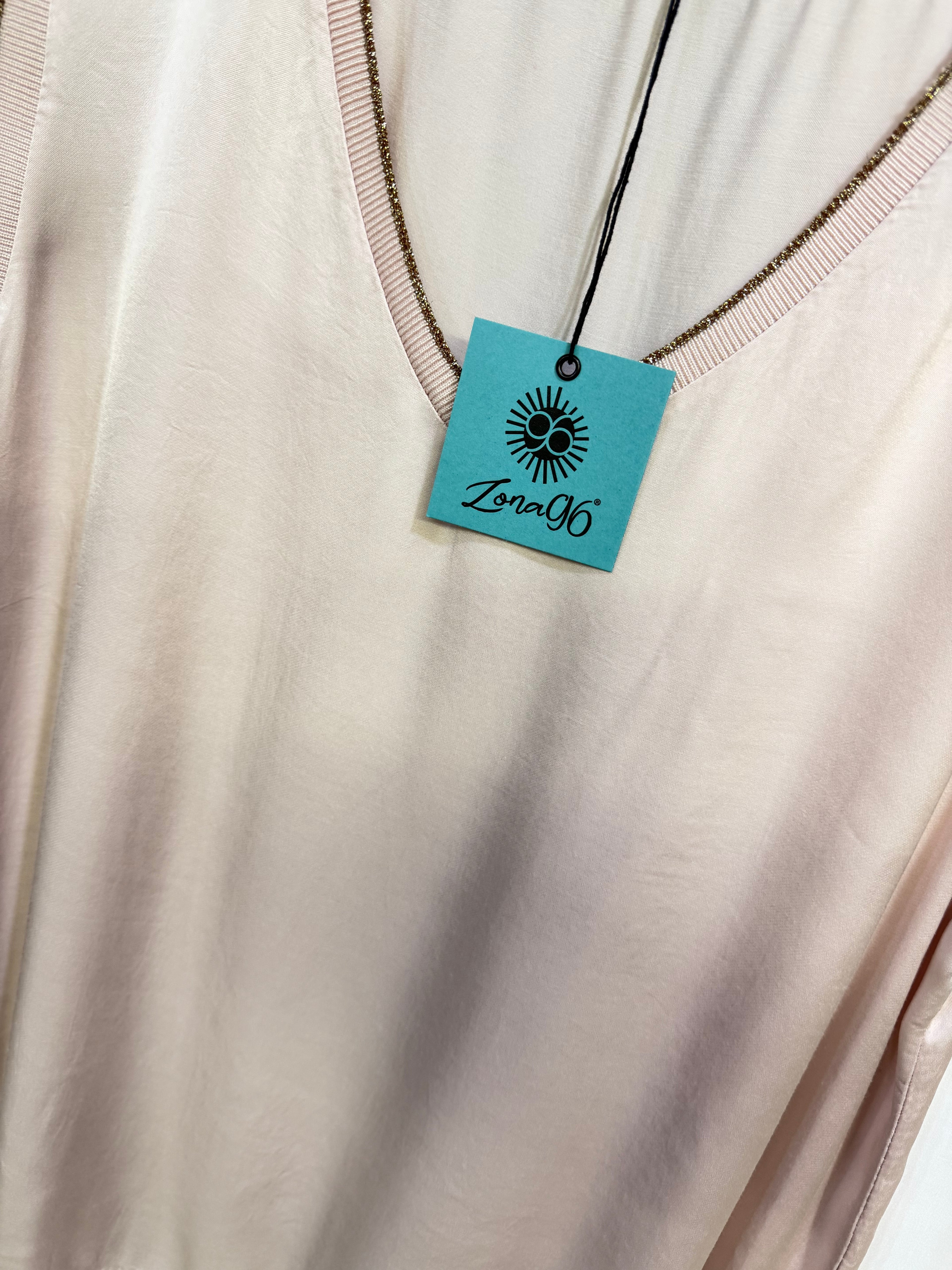 Top con bordo lurex