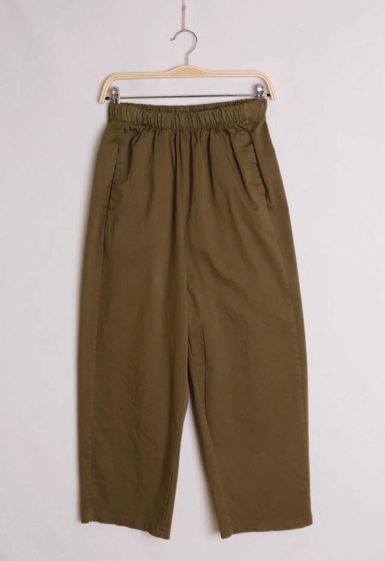 Pantalone con elastico