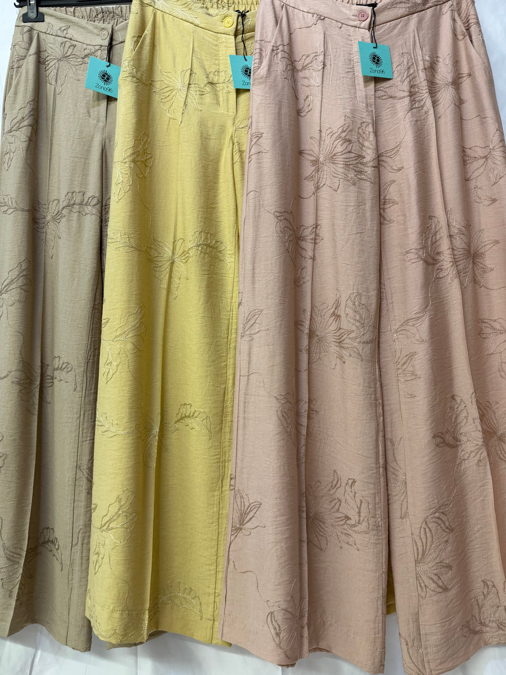 Pantalone ricamo fiori